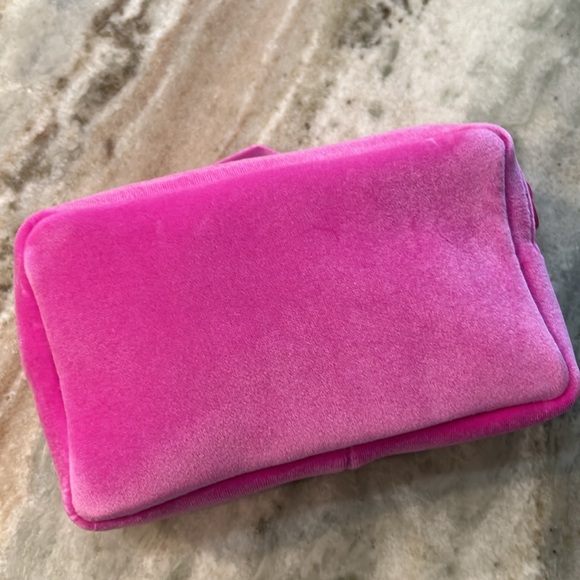 NEW ~ VALENTINO VELVET BEAUTY BAG WRISTLET - Picture 9 of 11